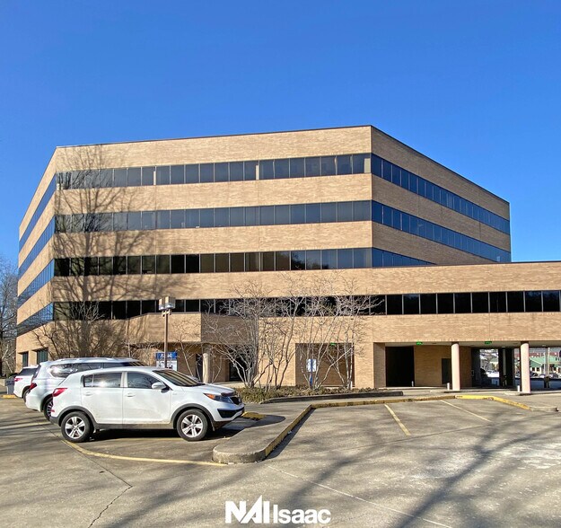 More Photos Of 311 N Arnold Ave, Prestonsburg Office For Sale
