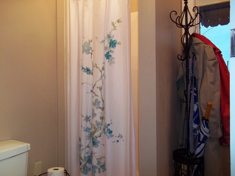 More Photos Of 1808 Front St, Slidell Office For Lease