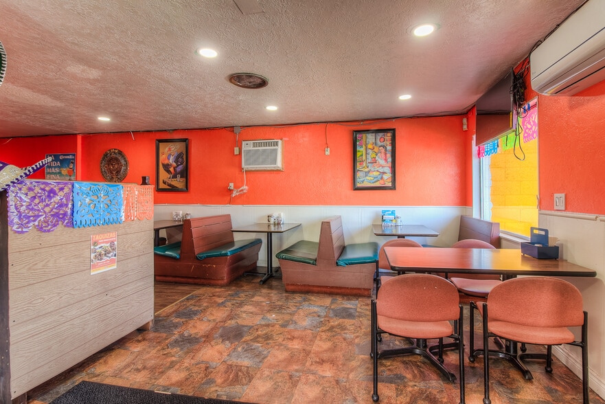 More Photos Of 1005-1009 N 1st Street, Yakima General Retail For Sale