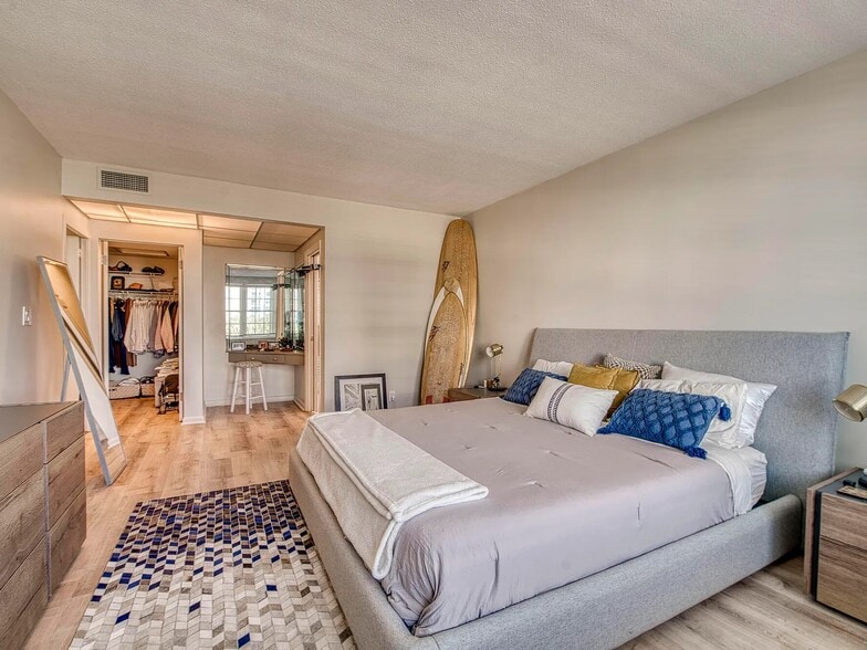 More Photos Of 3475 S Ocean Blvd, Palm Beach Apartments For Sale