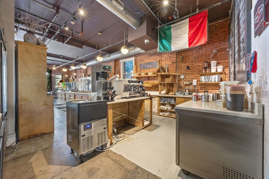 More Photos Of 371 4th St, Jersey City Storefront Retail Residential For Sale