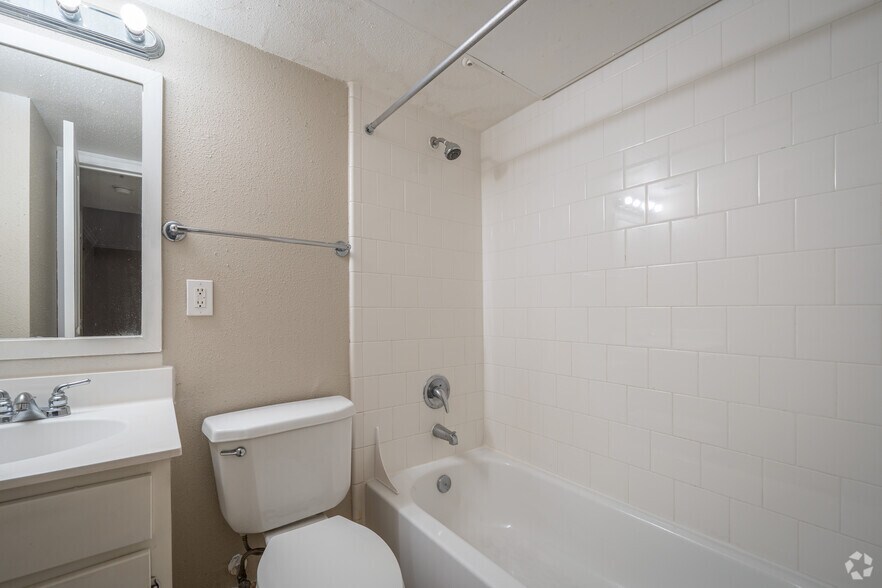More Photos Of 1617 Fannin St, Houston Multifamily For Sale