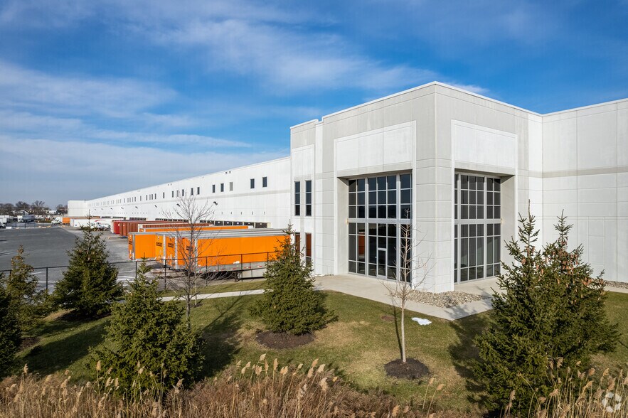 More Photos Of 1119 W Middlesex Ave, Port Reading Unknown For Lease