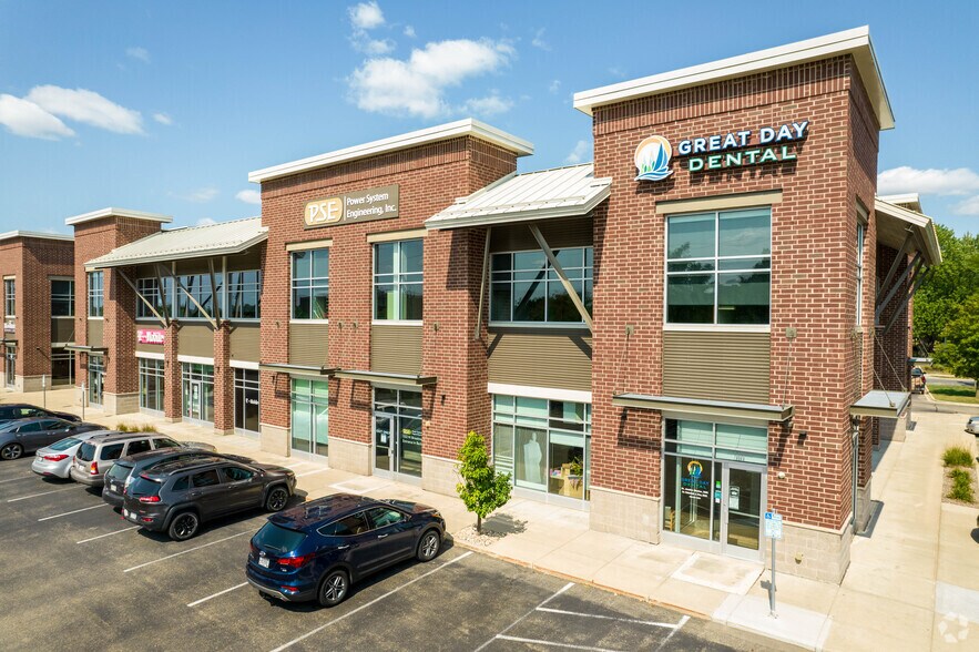 More Photos Of 1532 W Broadway, Madison Storefront Retail Office For Lease