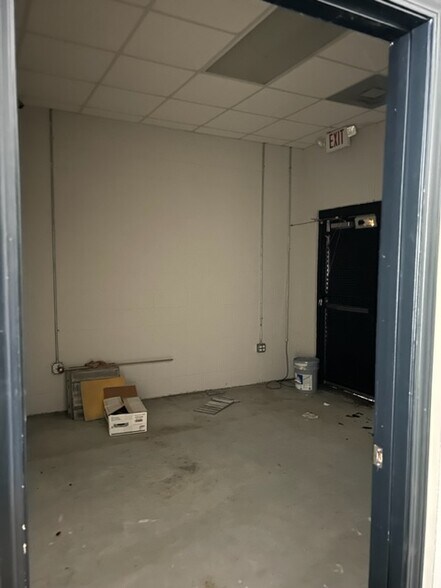 More Photos Of 1160 Burnt Hickory Rd SW, Cartersville Storefront For Lease
