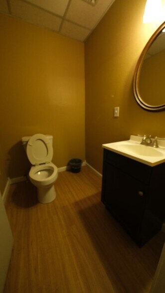 More Photos Of 761 Park Ave, Cranston Medical For Lease