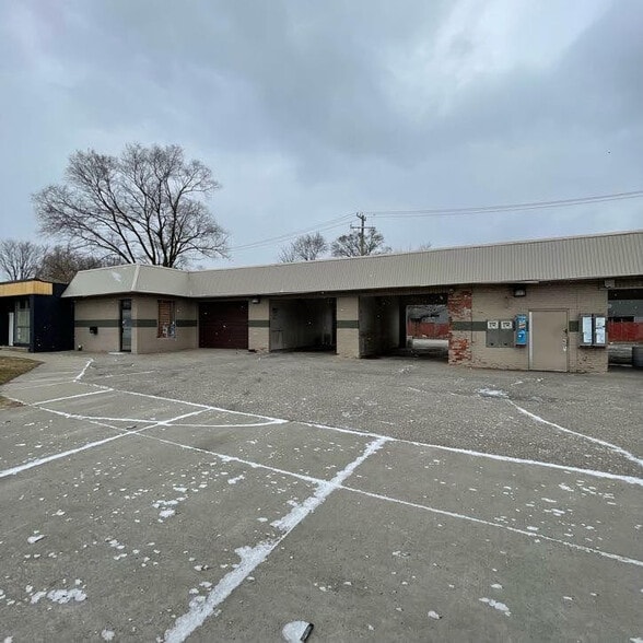 More Photos Of 30544 Grand River Ave, Farmington Hills Carwash For Sale