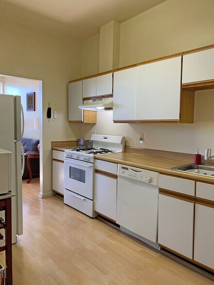 More Photos Of 38-40 E 25th St, Baltimore Apartments For Sale