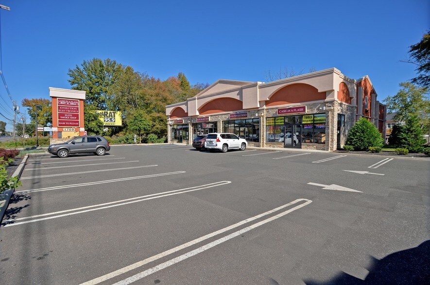 More Photos Of 1709 State Route 35, Oakhurst Freestanding For Lease