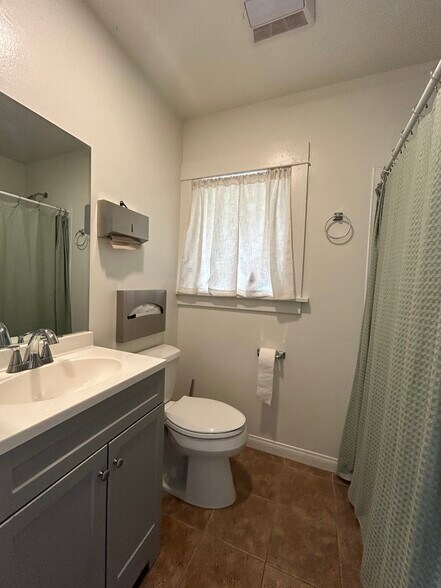 More Photos Of 335 Redondo Ave, Long Beach Office Residential For Sale