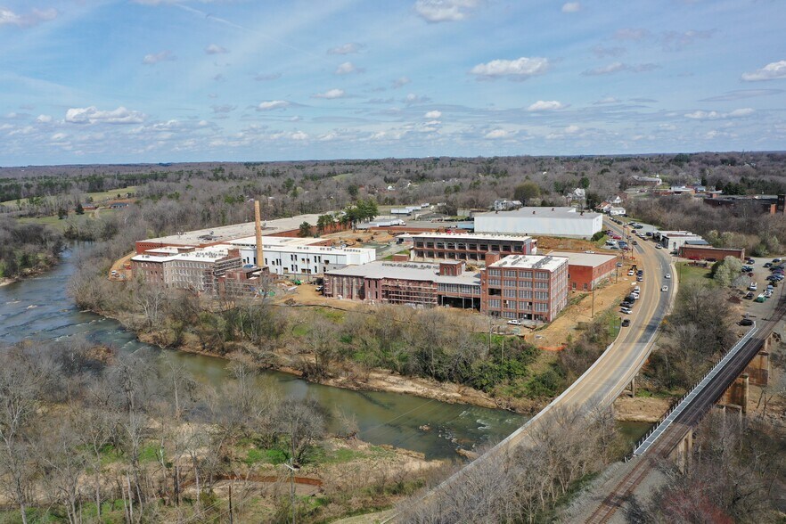 More Photos Of 116 E Main St, Haw River Apartments For Lease