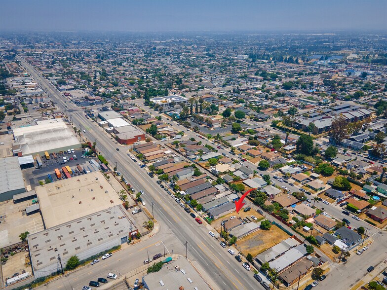 More Photos Of 13110 S Main St, Los Angeles Land For Sale
