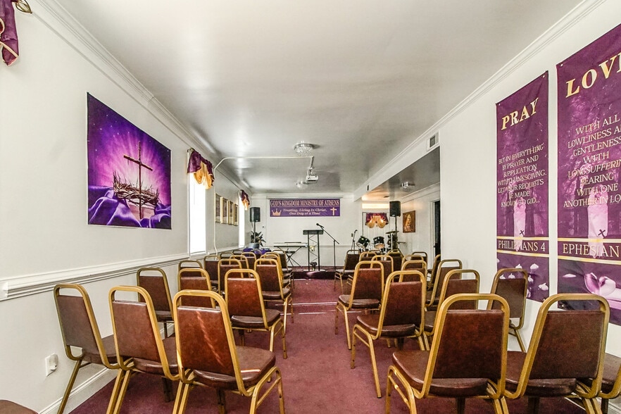 More Photos Of 2362 W Broad St, Athens Freestanding For Sale