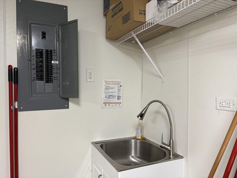 More Photos Of 3071 Jacob rd, Jacob Bar For Sale