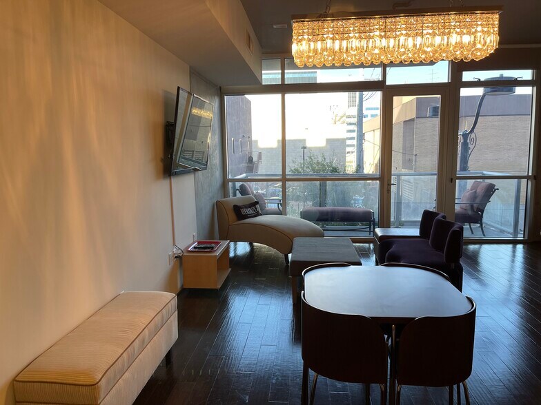 More Photos Of 353 E Bonneville Ave, Las Vegas Apartments For Lease