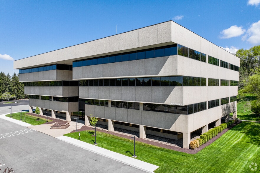Primary Photo Of 701 Alpha Dr, Pittsburgh Office For Sale