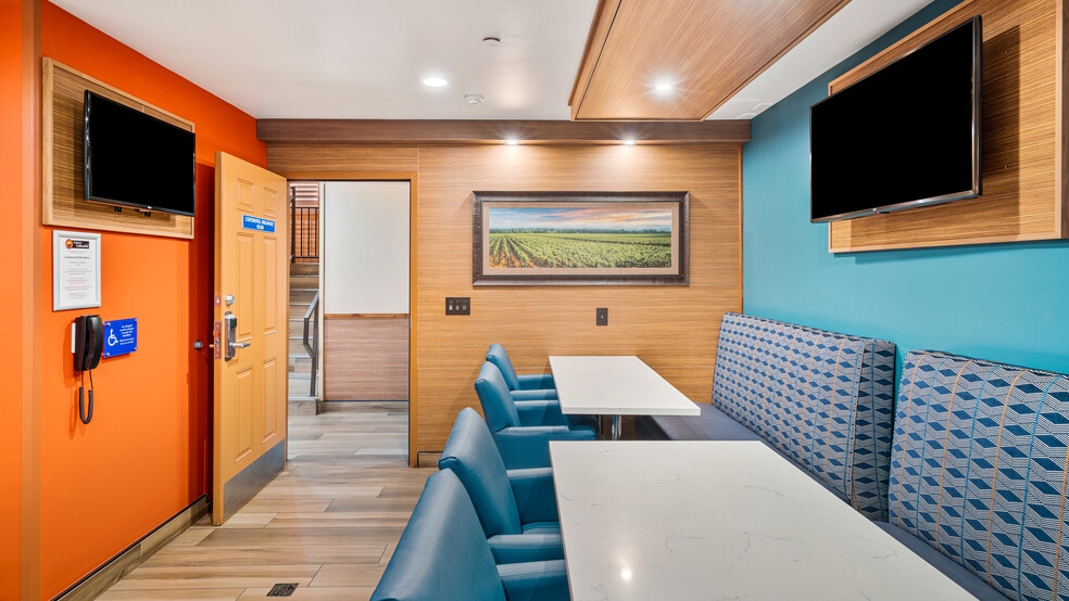 More Photos Of 178 Dry Creek Rd, Healdsburg Hotel For Sale