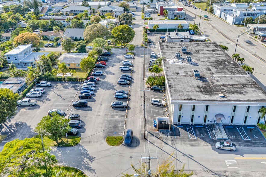 More Photos Of 1400 E Oakland Park Blvd, Oakland Park Medical For Lease
