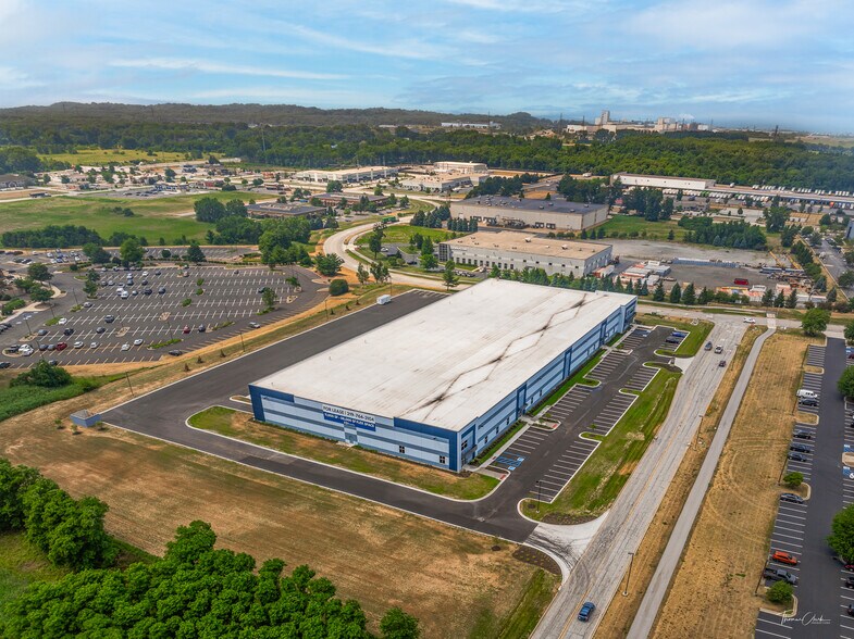 More Photos Of 1680 Jensen Drive, Portage Warehouse For Lease