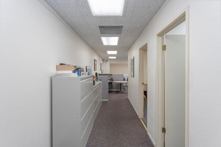 More Photos Of 499 Alvarado St, Monterey Freestanding For Sale