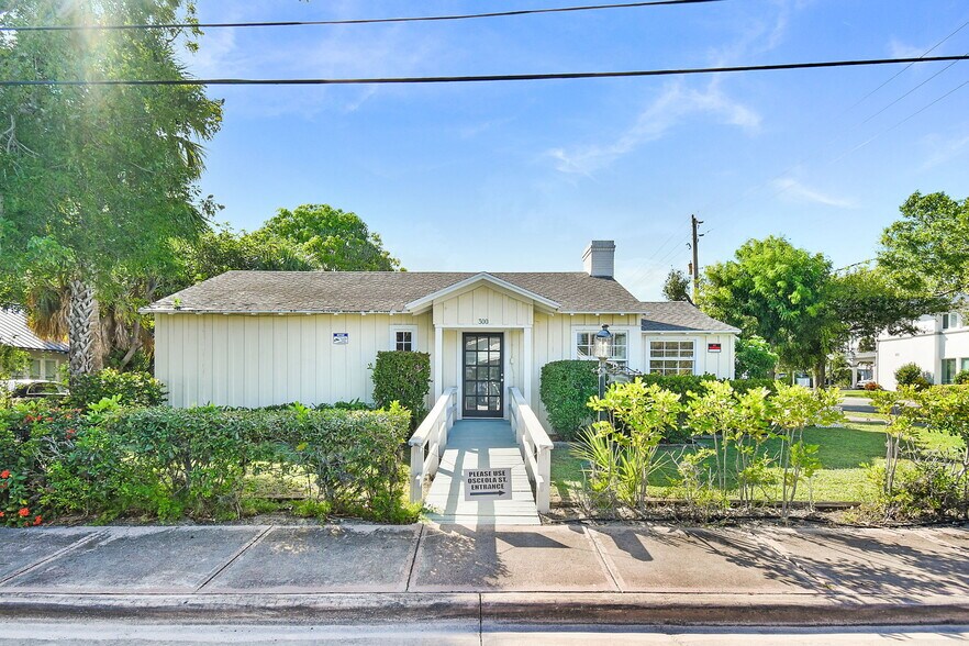 Primary Photo Of 300 SE Detroit Ave, Stuart Office For Lease