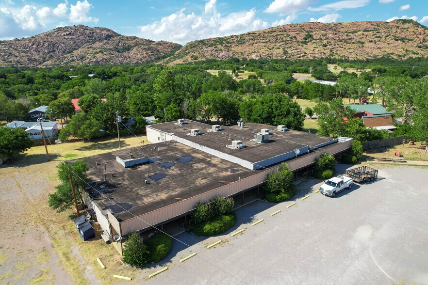 More Photos Of 14683 OK-44A, Lone Wolf Amusement Park For Sale