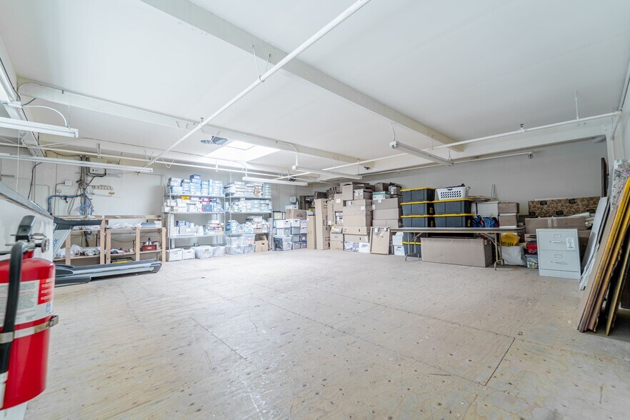 More Photos Of 1435 Huntington Ave, South San Francisco Showroom For Sale