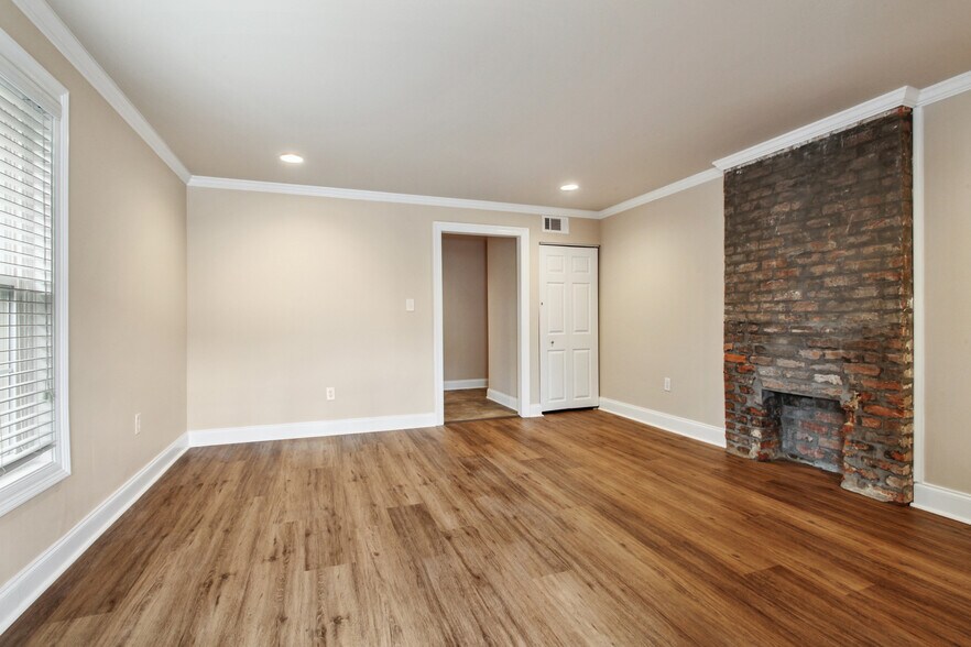 More Photos Of 2909-11 Constance St, New Orleans Multifamily For Sale