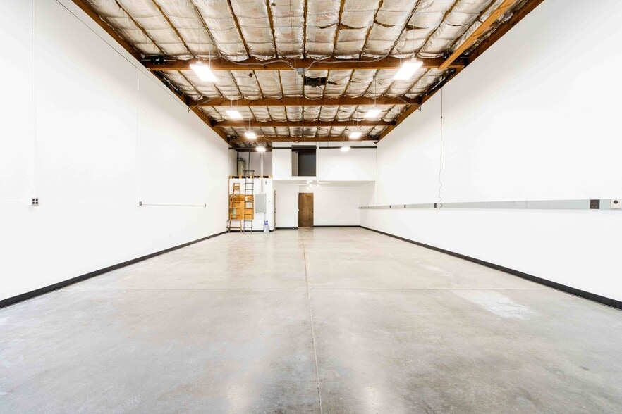 More Photos Of 110-196 Mendell St, San Francisco Unknown For Lease