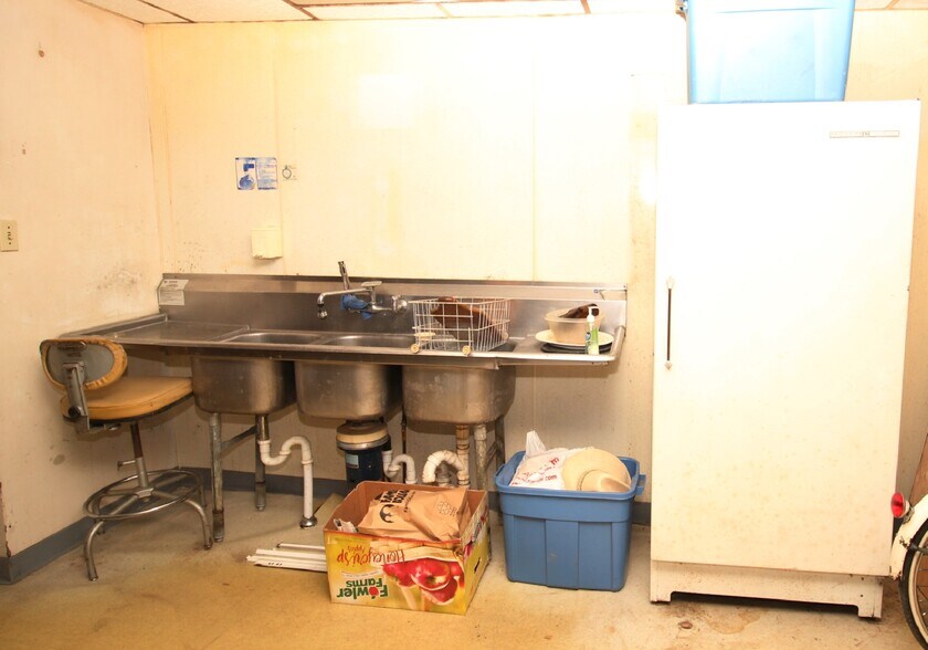 More Photos Of 101 Main st, Phelps Convenience Store For Sale