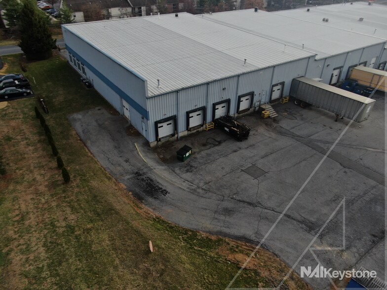 More Photos Of 1114-1124 Commons Blvd, Reading Flex For Sale