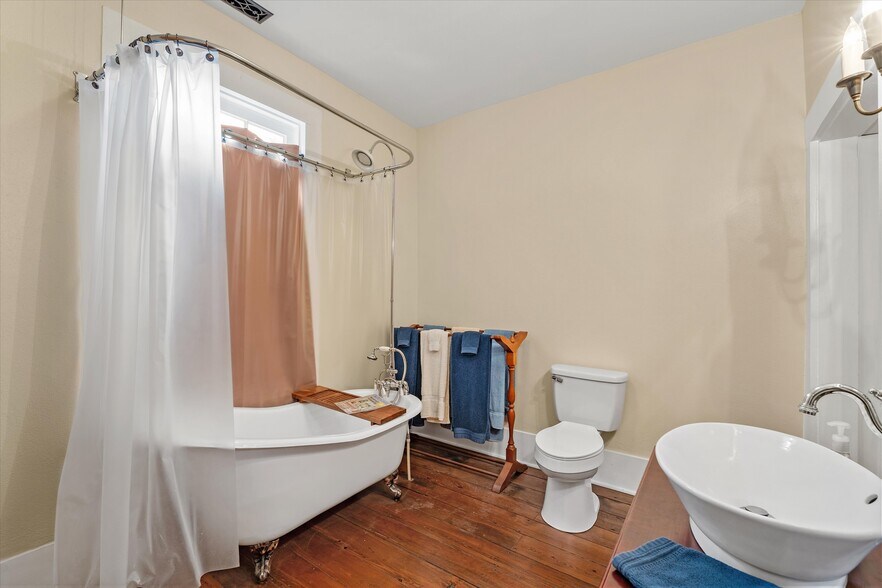 More Photos Of 129-131 Elizabeth St, Athens Lodge Meeting Hall For Sale