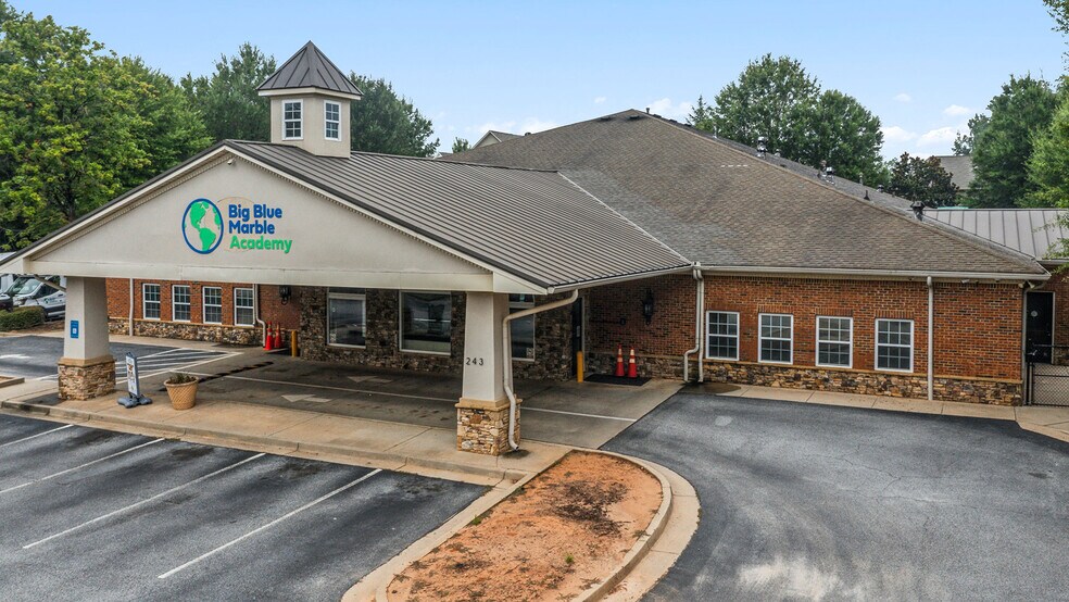 More Photos Of 243 Summerlin Blvd, Newnan Daycare Center For Sale