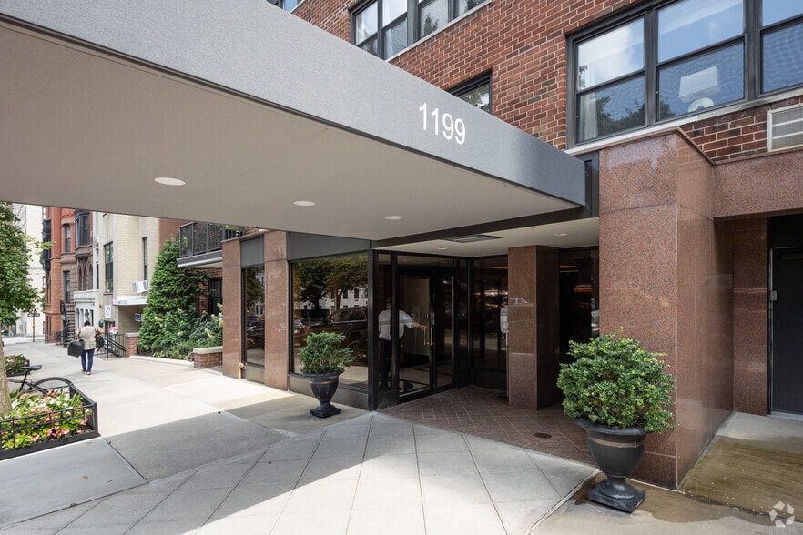 More Photos Of 1199 Park Ave, New York Apartments For Sale