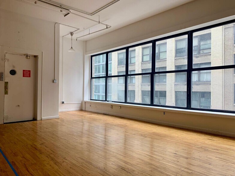 More Photos Of 149 W 27th St, New York Apartments For Lease