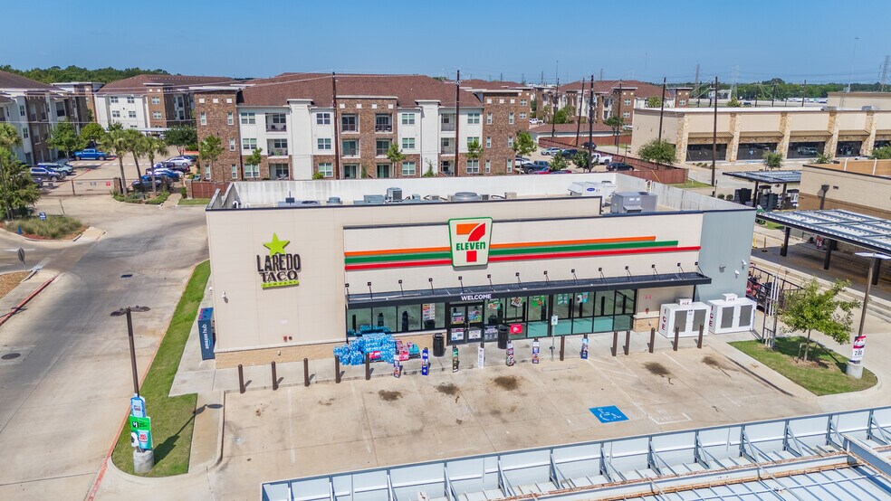 More Photos Of 11530 Pearland Pky, Houston Service Station For Sale