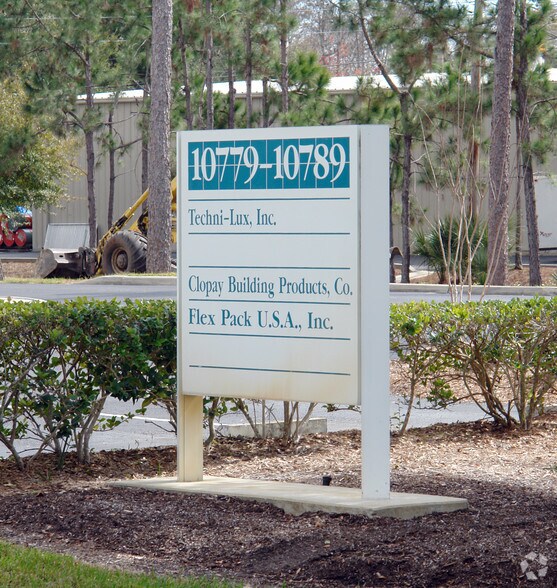 More Photos Of 10779-10789 Satellite Blvd, Orlando Flex For Lease