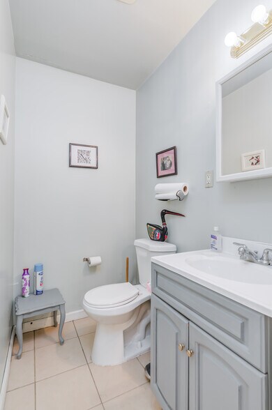 More Photos Of 424 Baldwin Ave, Jersey City Office Residential For Lease