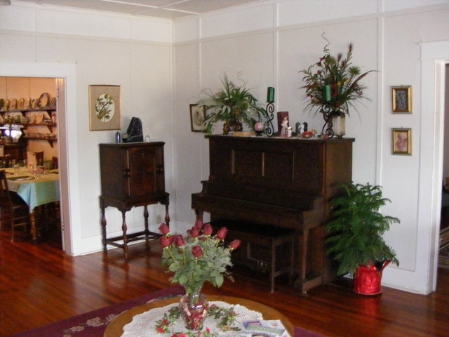 More Photos Of 306 W Aspen Ave, Crosbyton Hotel For Sale