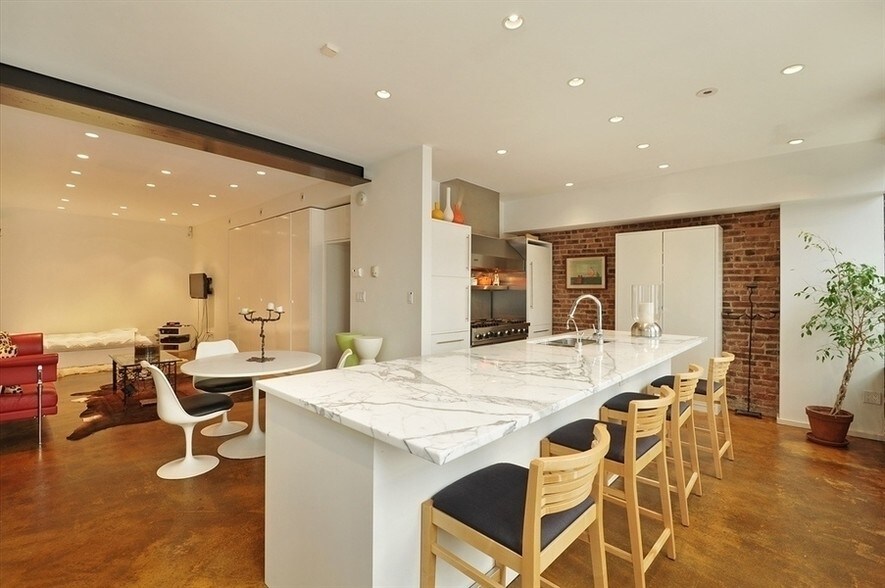 More Photos Of 180 S 4th St, Brooklyn Multifamily For Sale