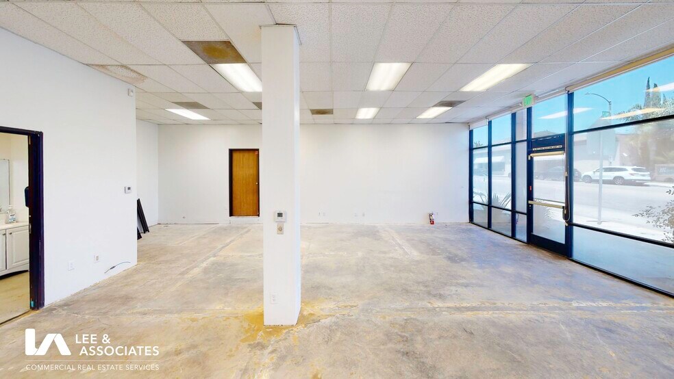 More Photos Of 3832-3850 E Anaheim St, Long Beach Storefront Retail Office For Lease