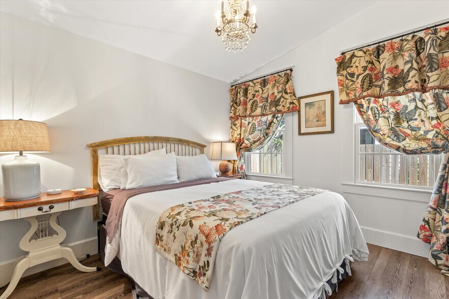 More Photos Of 16 Locust St, Saint Augustine Specialty For Sale