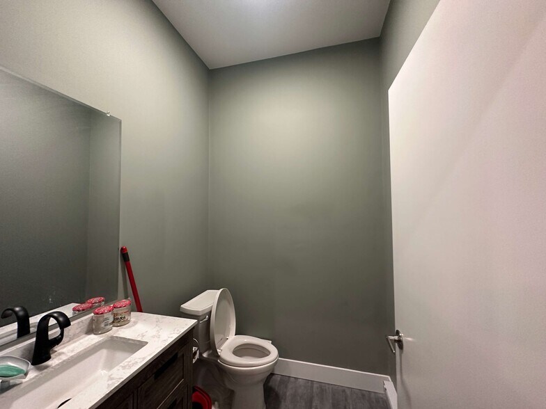 More Photos Of 19181 34A Av, Surrey Warehouse For Sale