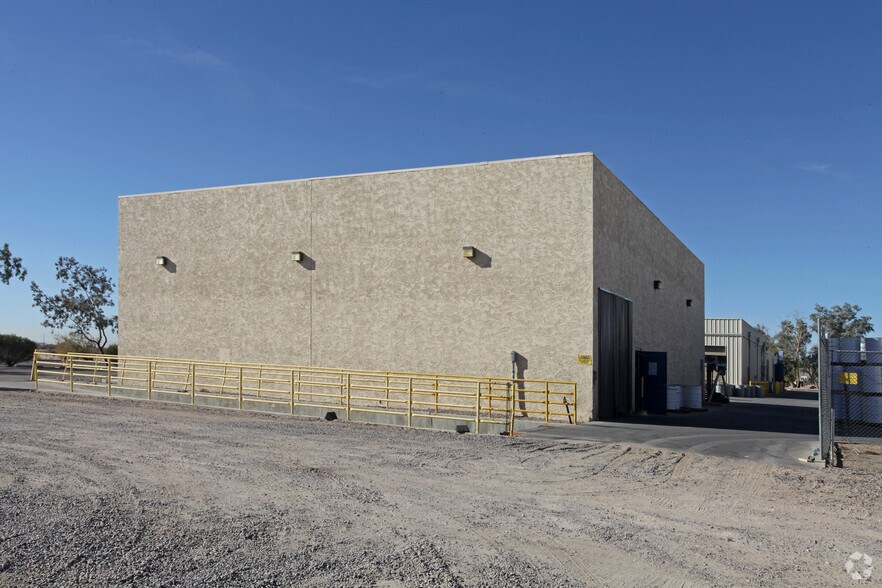 More Photos Of 546-566 W Centennial Blvd, Casa Grande Manufacturing For Lease