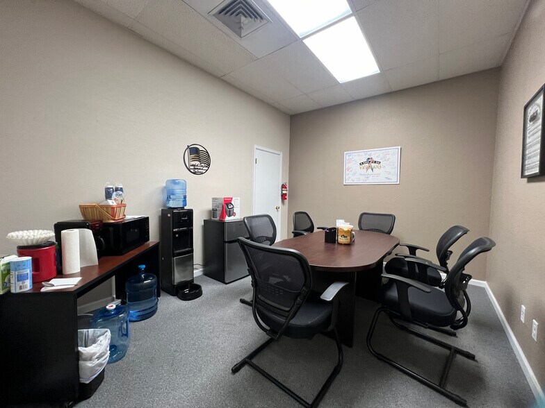 More Photos Of 402 E Main St, Riverton Storefront Retail Office For Sale