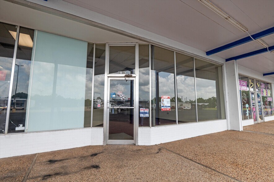 More Photos Of 500 S Chestnut St, Lufkin Unknown For Lease