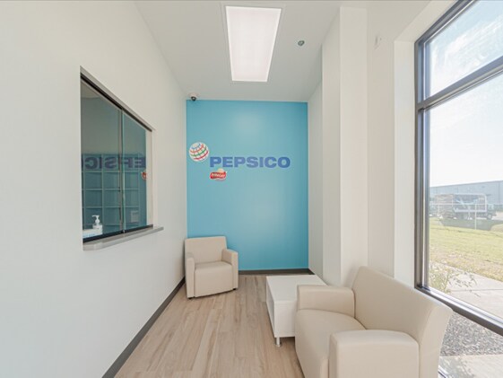 More Photos Of 15001 Foundation Ave, Evansville Distribution For Sale