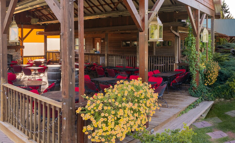 More Photos Of 401 Gilkey Ridge Rd, Shade Winery Vineyard For Sale