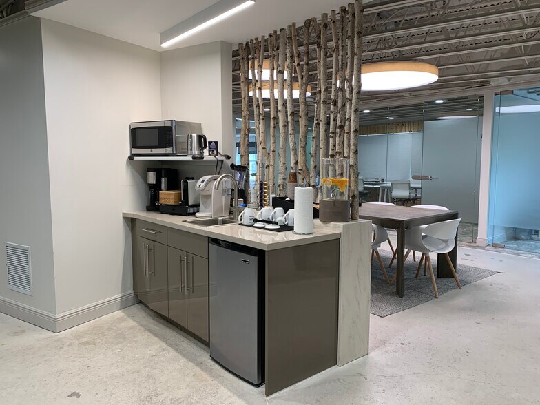 More Photos Of 820 W 41st St, Miami Beach Coworking Space