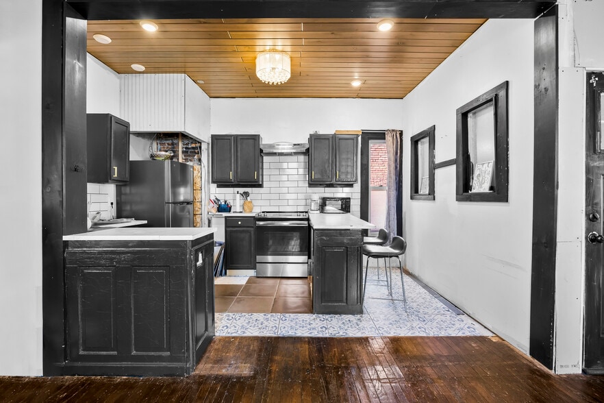 More Photos Of 764 1/2 Eastern Ave, Schenectady Restaurant For Sale